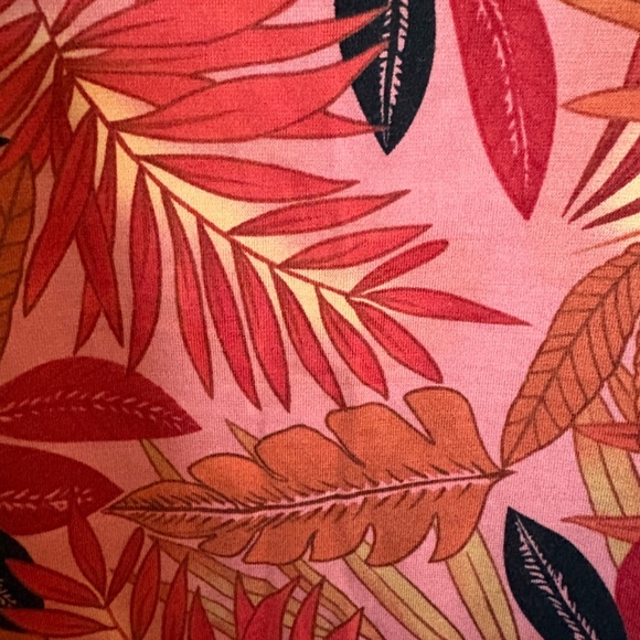 Tommy Bahama Maroon Floral Tank Shelf Bra Size L NWT - Picture 3 of 11